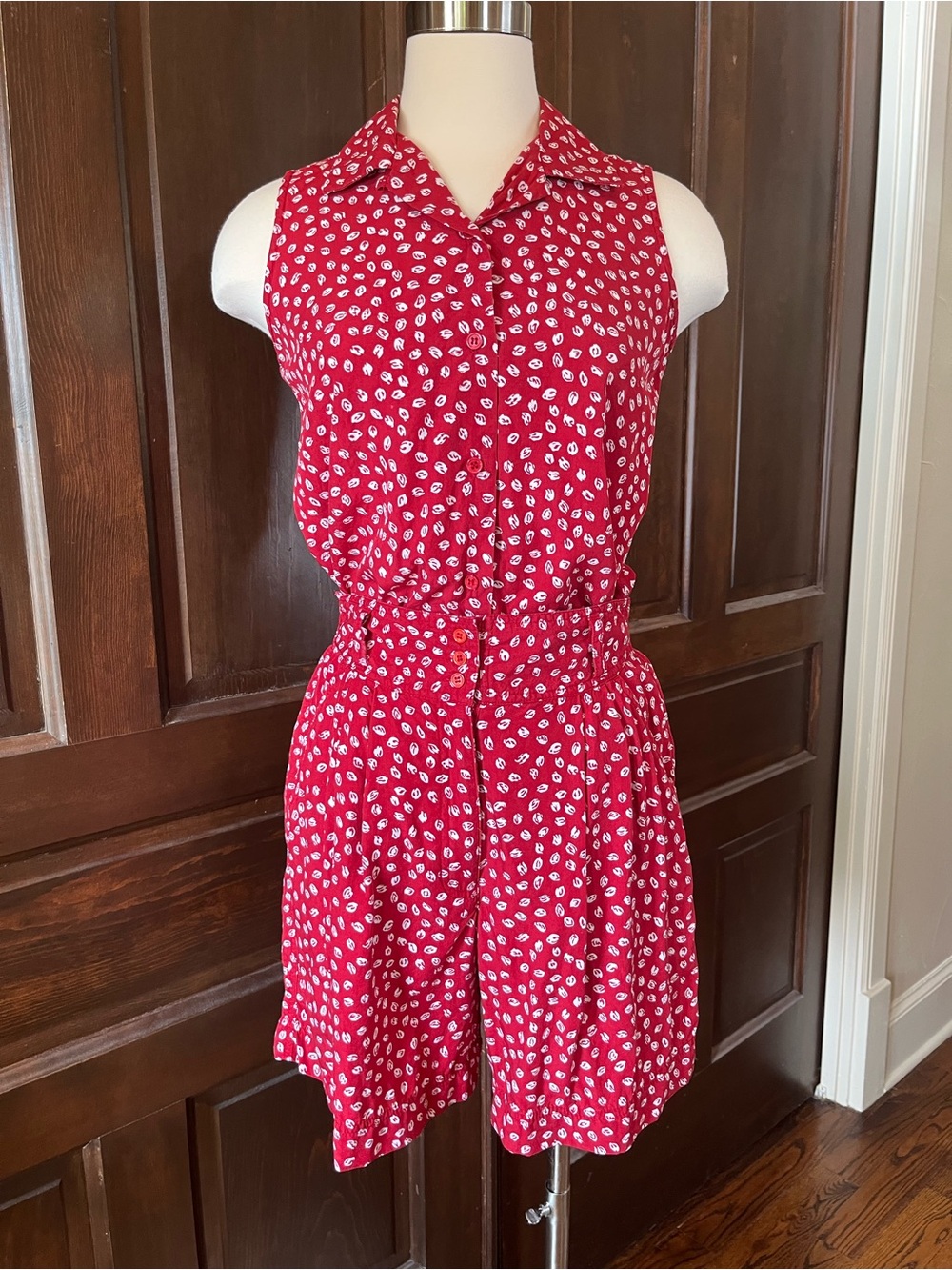 Roo Crossing Vintage 90s Women's 2 Piece Shorts Set Size S/6P Sleeveless Red